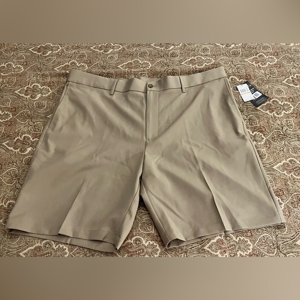 PGA Tour golf shorts expandable waistband! Size 42 khaki!  Moisture wicking, NWT